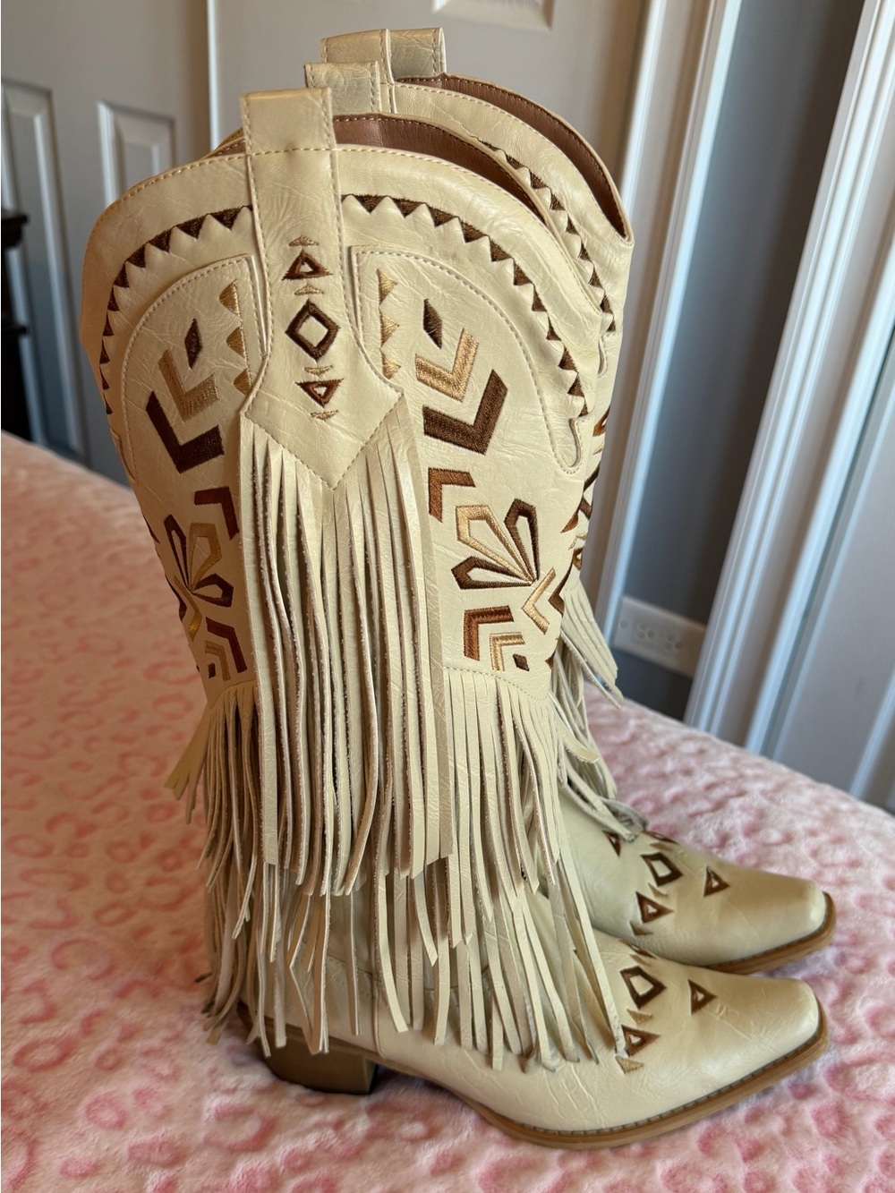 Cowgirl Western Boots Fringe Tassel
Chunky High Heels Mid Calf
Slip On Women’s - Picture 5 of 12